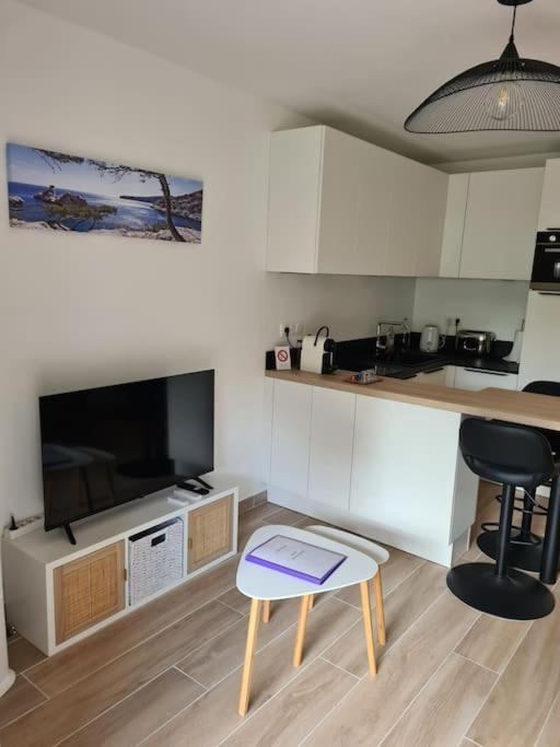 T2 Neuf, Parking Prive,Acces Mer Bandol Kültér fotó